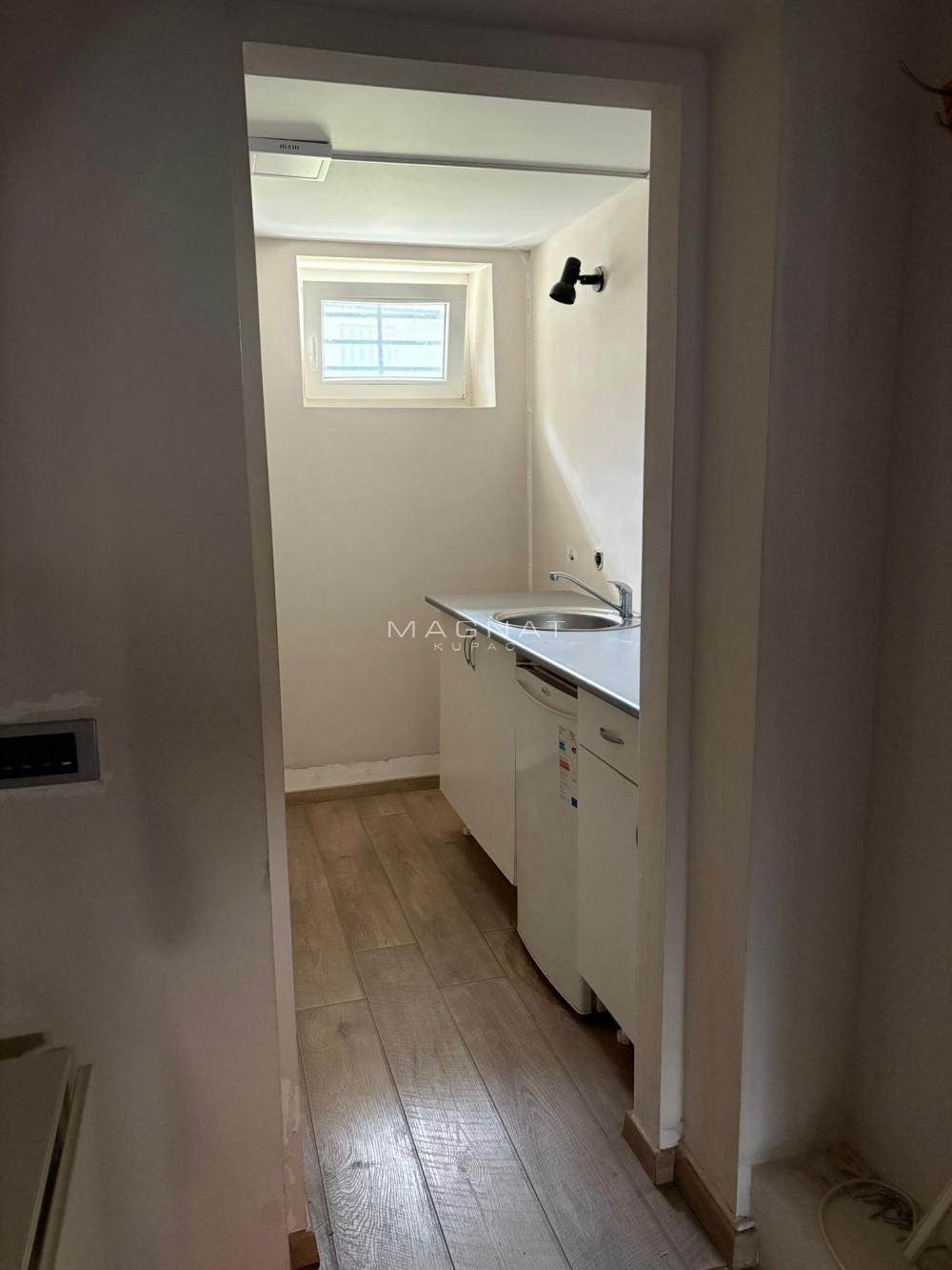 Slika 10 - Koste Jovanovića, Dvosoban stan za izdavanje, 54m2, 380€