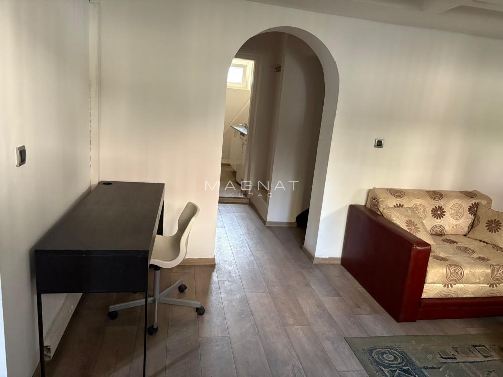 Slika 1 - Koste Jovanovića, Dvosoban stan za izdavanje, 54m2, 380€