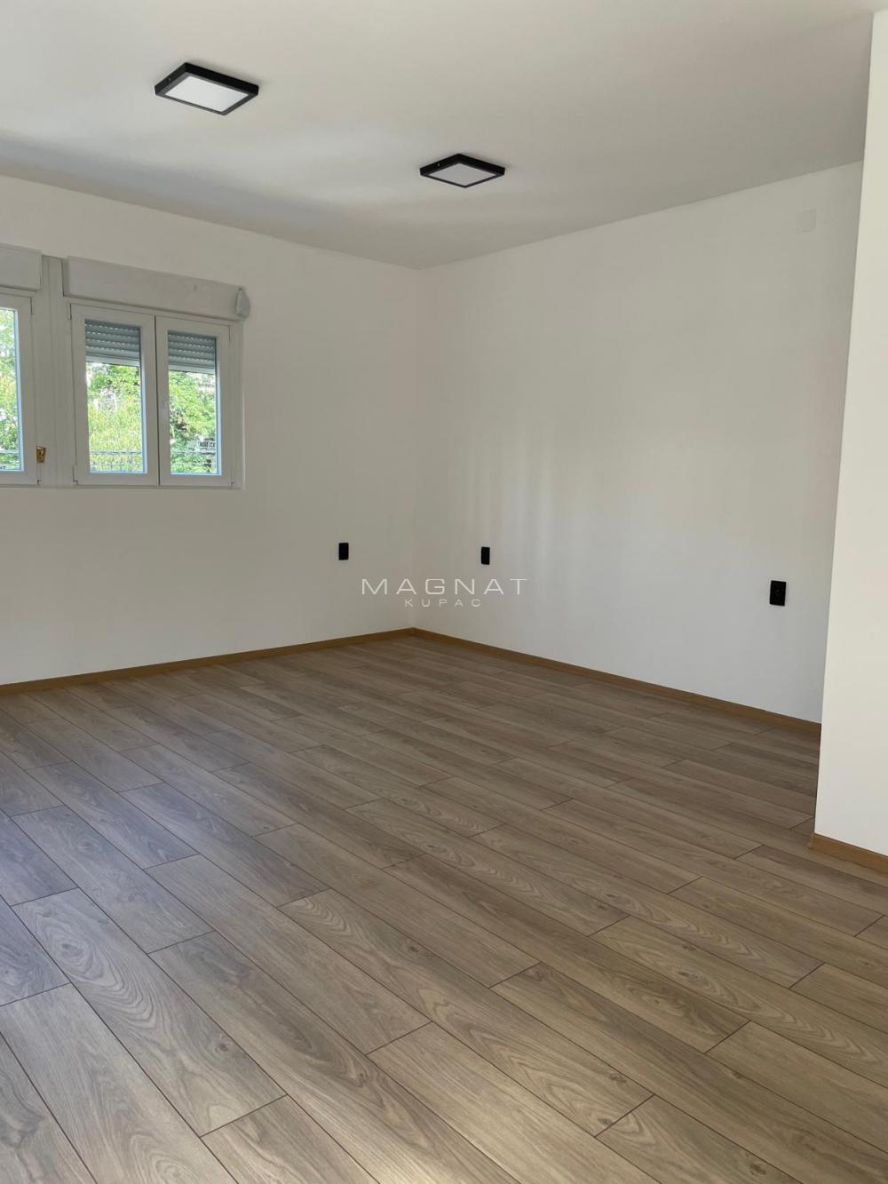 Slika 1 - Gornjogradska,  Lokal za izdavanje, 36m2, 500€