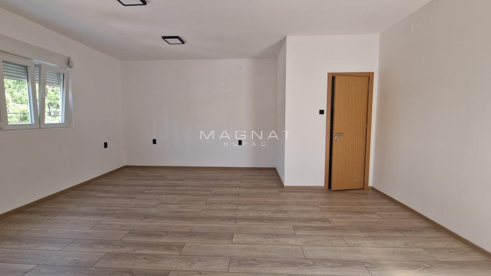 Slika 3 - Gornjogradska,  Lokal za izdavanje, 36m2, 500€