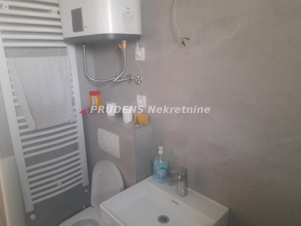 Slika 9 - Jednoiposoban stan na prodaju, 42m2, 88.000€