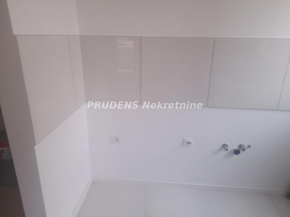 Slika 8 - Jednoiposoban stan na prodaju, 42m2, 88.000€