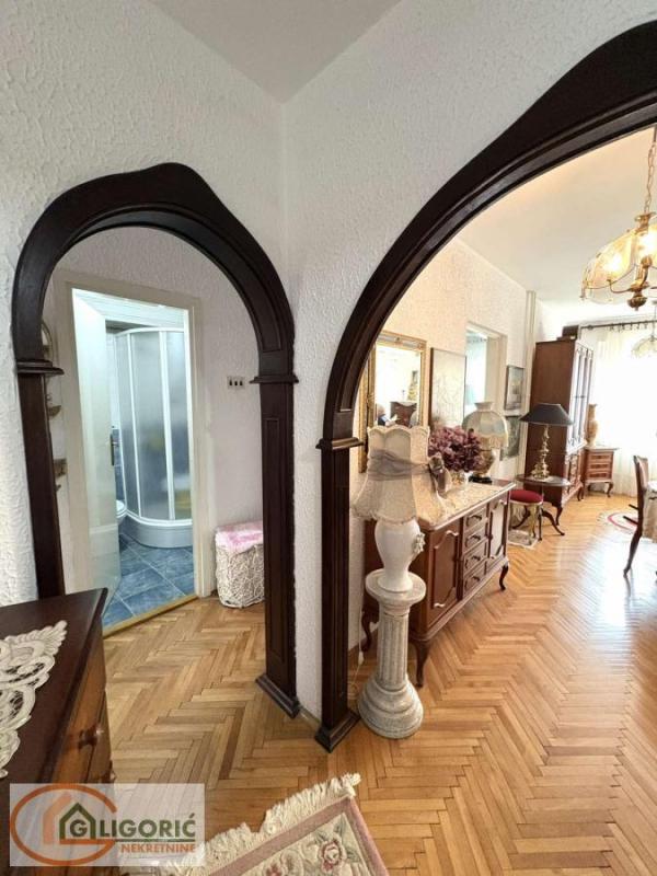 Slika 1 - Borivoja Stevanovića, Dvoiposoban stan na prodaju, 80m2, 234.000€