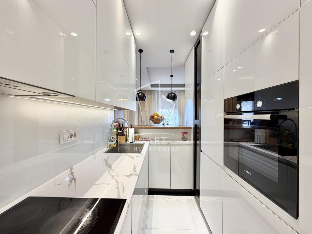 Slika 3 - Vojislava Ilića, Četvorosoban stan na prodaju, 88m2, 380.000€