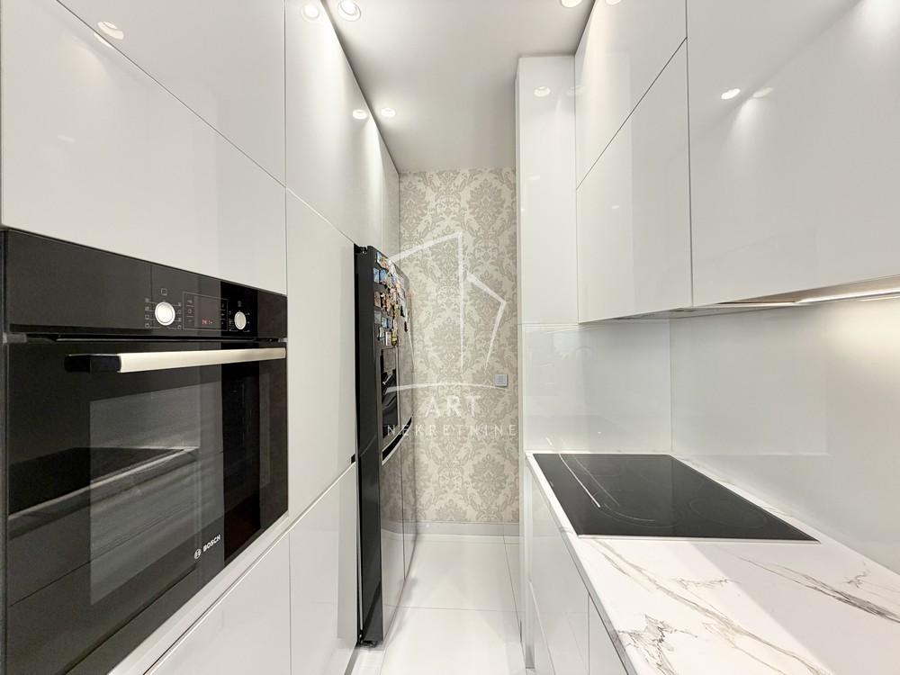 Slika 4 - Vojislava Ilića, Četvorosoban stan na prodaju, 88m2, 380.000€