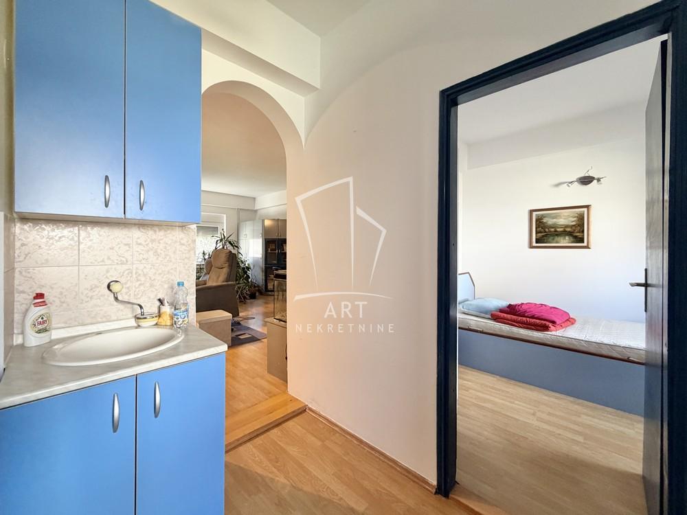 Slika 10 - Ševina,  Kuća na prodaju, 196m2, 450.000€