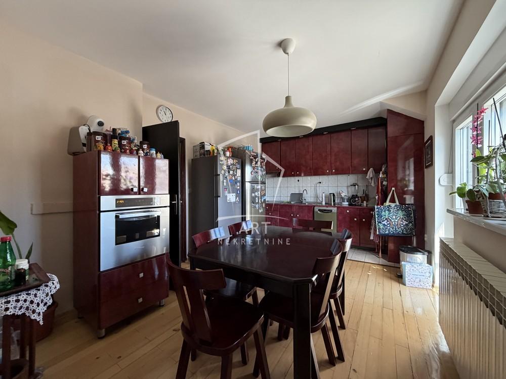 Slika 2 - Ševina,  Kuća na prodaju, 196m2, 450.000€