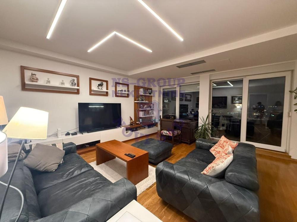 Glavna slika -Četvorosoban stan na prodaju, 114m2, 352.260€