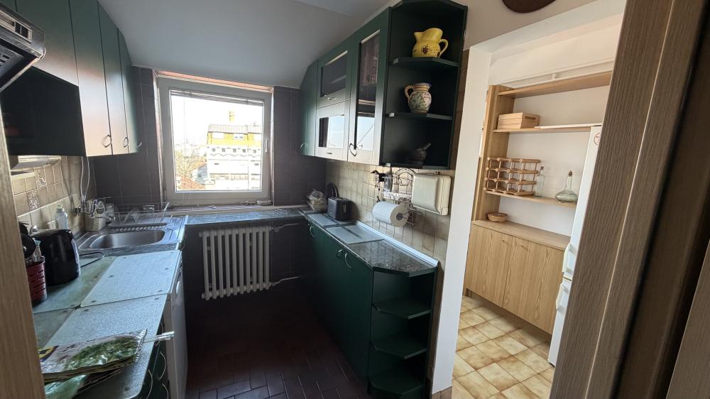 Slika 10 - Požeška, Petosoban stan za izdavanje, 210m2, 1.200€