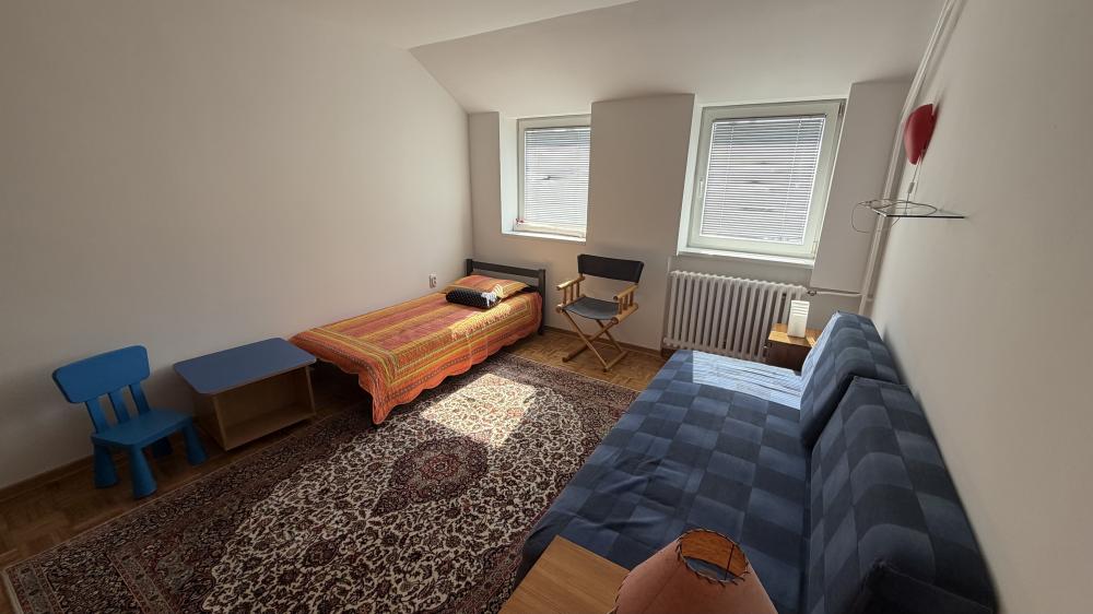 Slika 2 - Požeška, Petosoban stan za izdavanje, 210m2, 1.200€