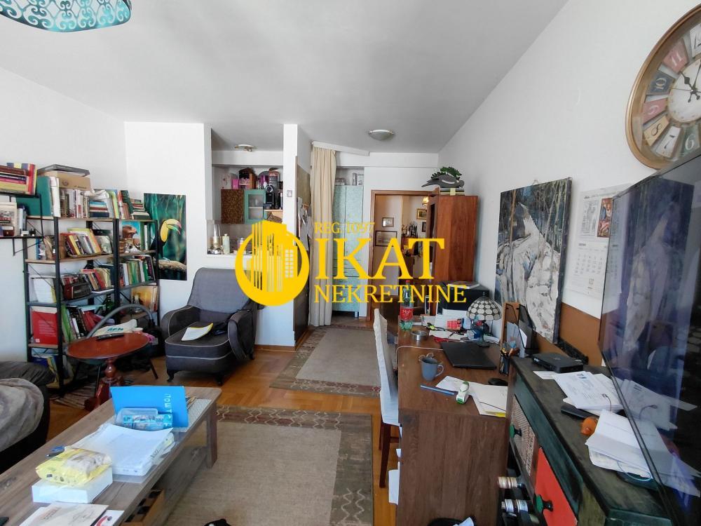 Glavna slika -Ravanička, Trosoban stan na prodaju, 65m2, 234.000€