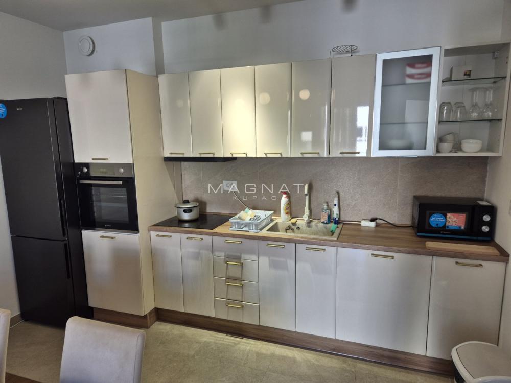 Slika 2 - Tadije Sondermajera, Četvorosoban stan za izdavanje, 100m2, 1.800€