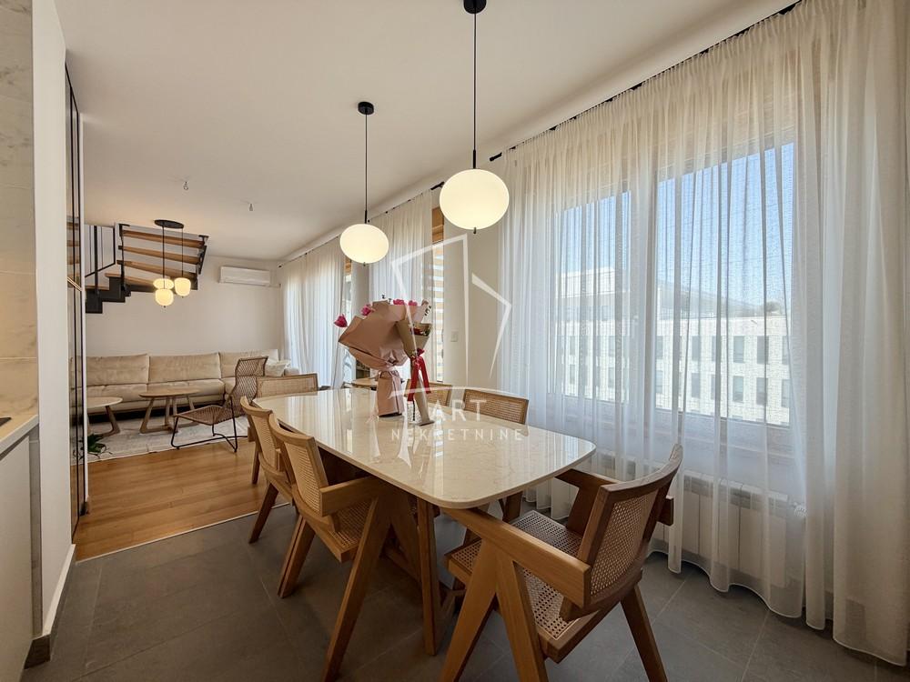 Slika 1 - Cara Dušana, Četvorosoban stan na prodaju, 115m2, 399.000€