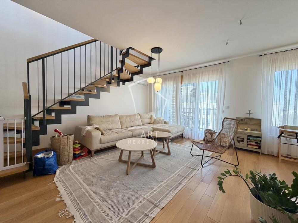 Slika 2 - Cara Dušana, Četvorosoban stan na prodaju, 115m2, 399.000€