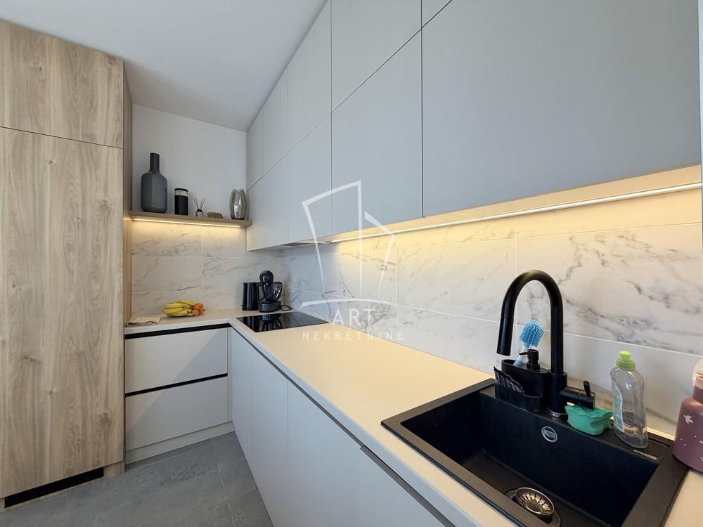 Slika 6 - Cara Dušana, Četvorosoban stan na prodaju, 115m2, 399.000€