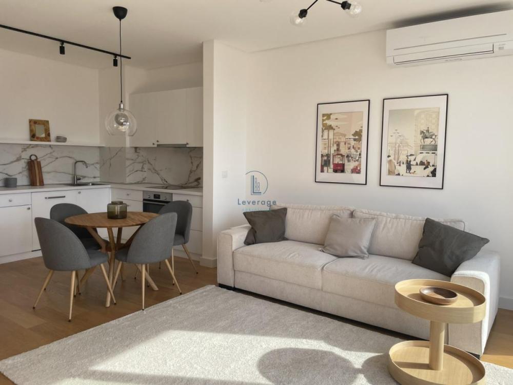 Slika 2 - Bulevar Kralja Aleksandra, Dvosoban stan za izdavanje, 53m2, 1.200€