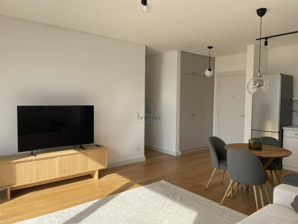 Slika 3 - Bulevar Kralja Aleksandra, Dvosoban stan za izdavanje, 53m2, 1.200€