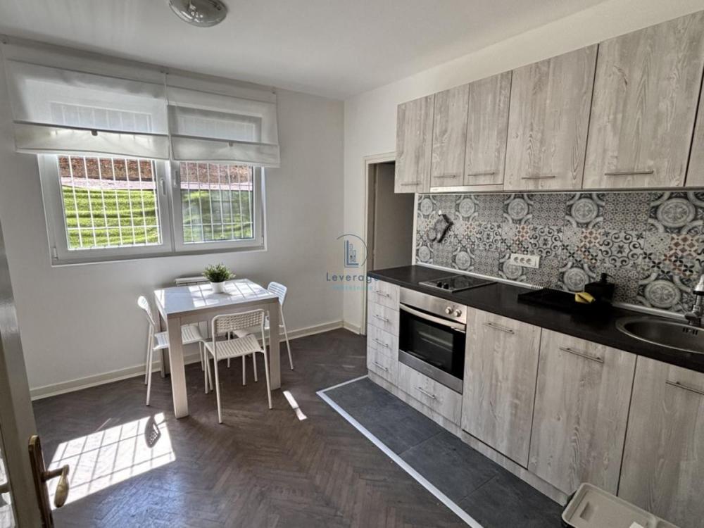 Slika 2 - Jure Keroševića, Dvoiposoban stan na prodaju, 42m2, 120.000€