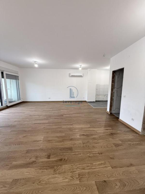 Slika 1 - Šumatovačka, Trosoban stan na prodaju, 92m2, 350.000€