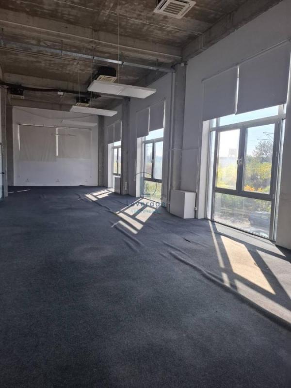 Glavna slika -Milutina Milankovića,  Lokal za izdavanje, 460m2, 8.280€