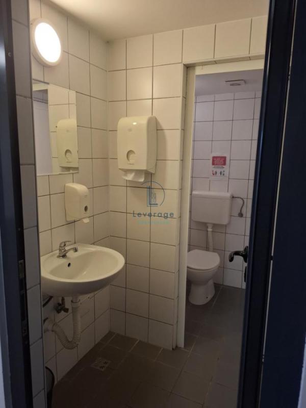 Slika 7 - Milutina Milankovića,  Lokal za izdavanje, 460m2, 8.280€