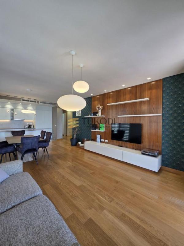 Glavna slika -Četvorosoban stan na prodaju, 138m2, 1.150.000€