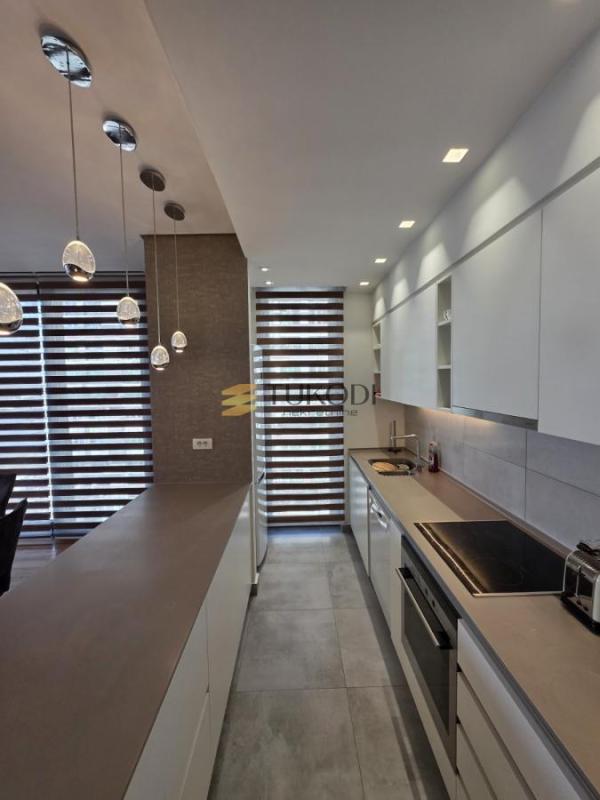 Slika 10 - Četvorosoban stan na prodaju, 138m2, 1.150.000€