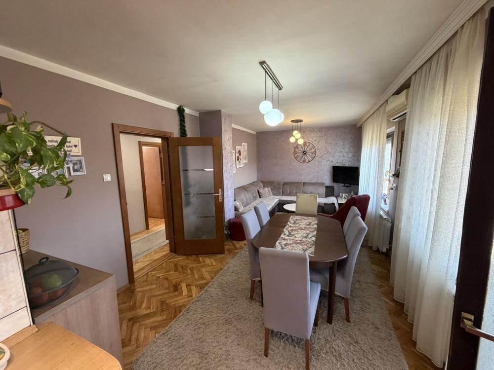 Glavna slika -Četvorosoban stan na prodaju, 88m2, 128.750€