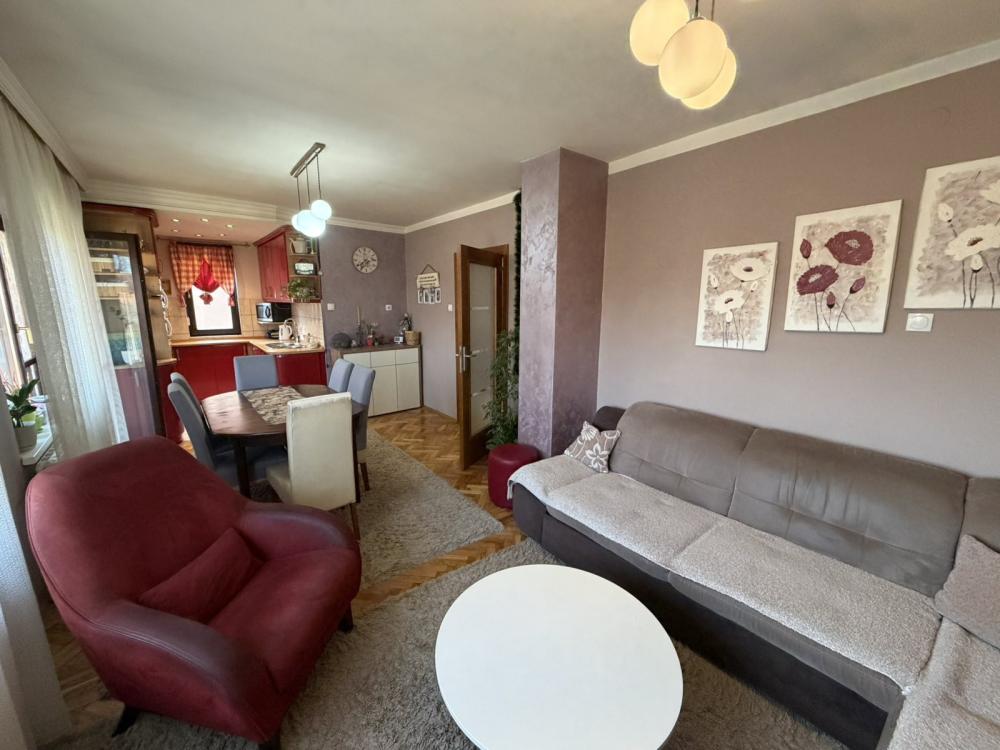 Slika 1 - Četvorosoban stan na prodaju, 88m2, 128.750€