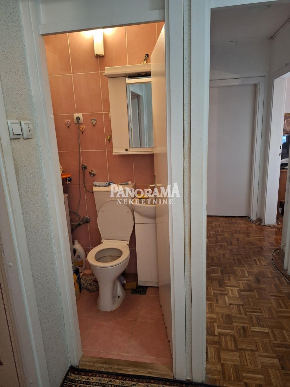 Slika 6 - Pere Velimirovića, Četvorosoban stan na prodaju, 83m2, 219.900€