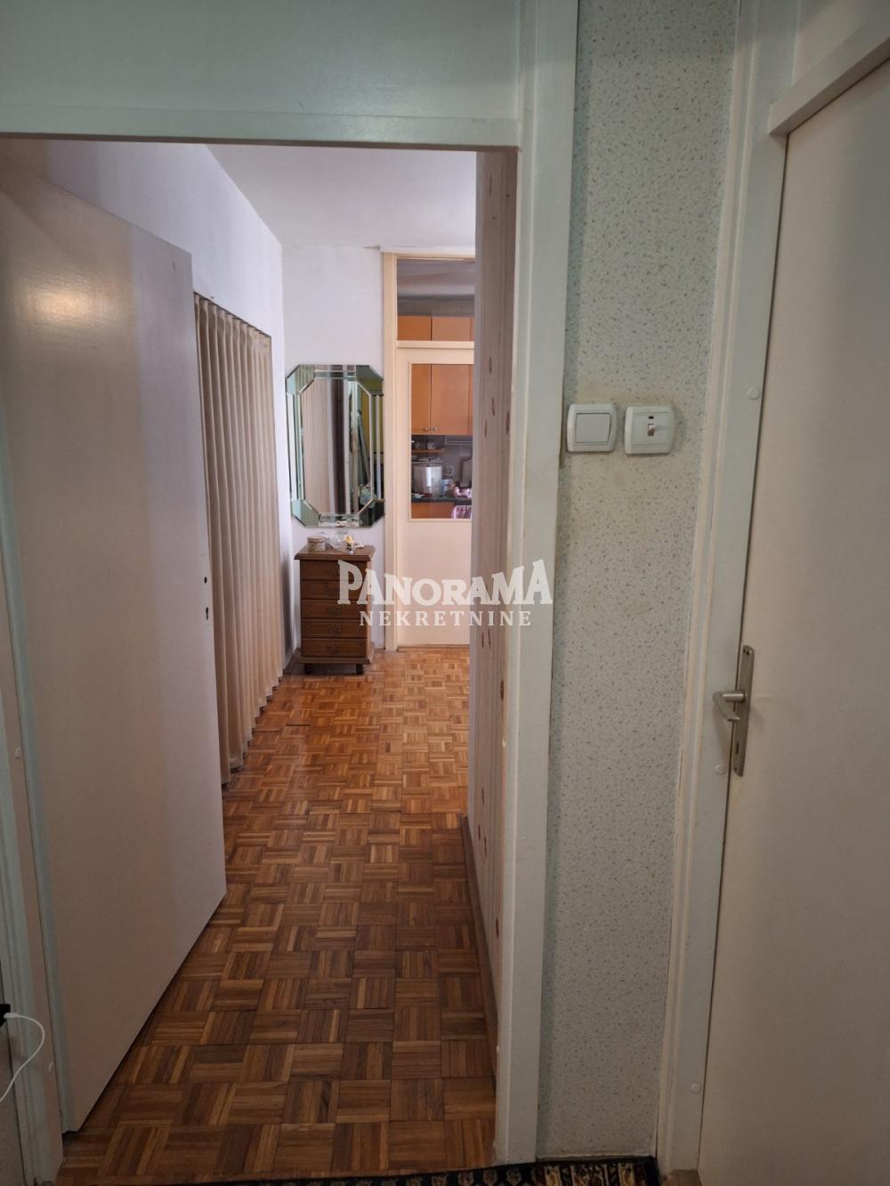 Slika 9 - Pere Velimirovića, Četvorosoban stan na prodaju, 83m2, 219.900€