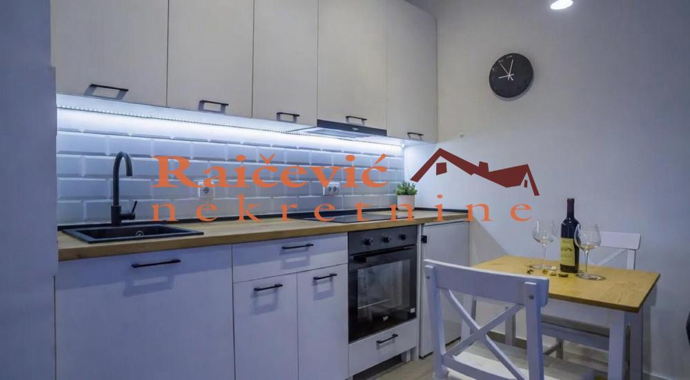 Slika 2 - Dragacevska, Jednoiposoban stan za izdavanje, 35m2, 650€