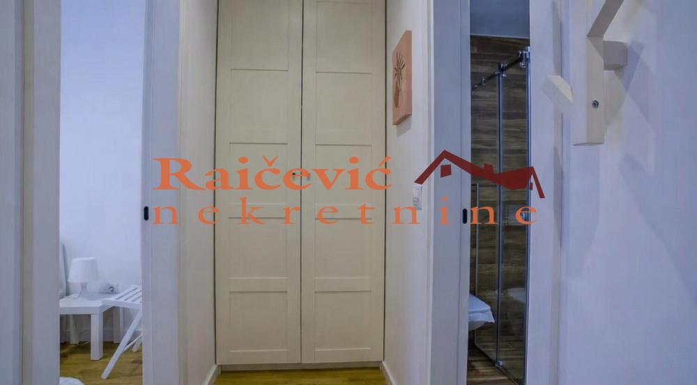 Slika 4 - Dragacevska, Jednoiposoban stan za izdavanje, 35m2, 650€