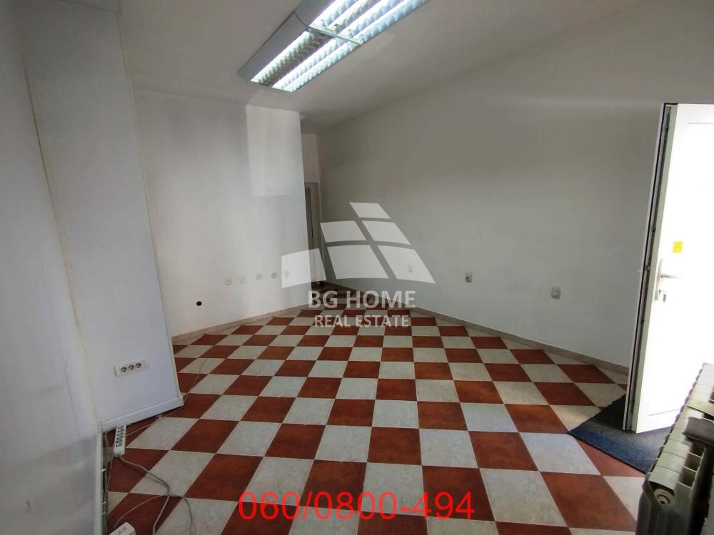 Slika 2 - Milana Uzelca,  Lokal za izdavanje, 131m2, 850€