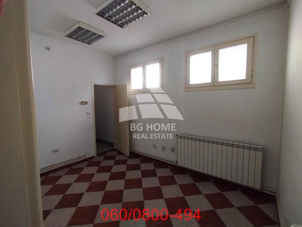 Slika 3 - Milana Uzelca,  Lokal za izdavanje, 131m2, 850€