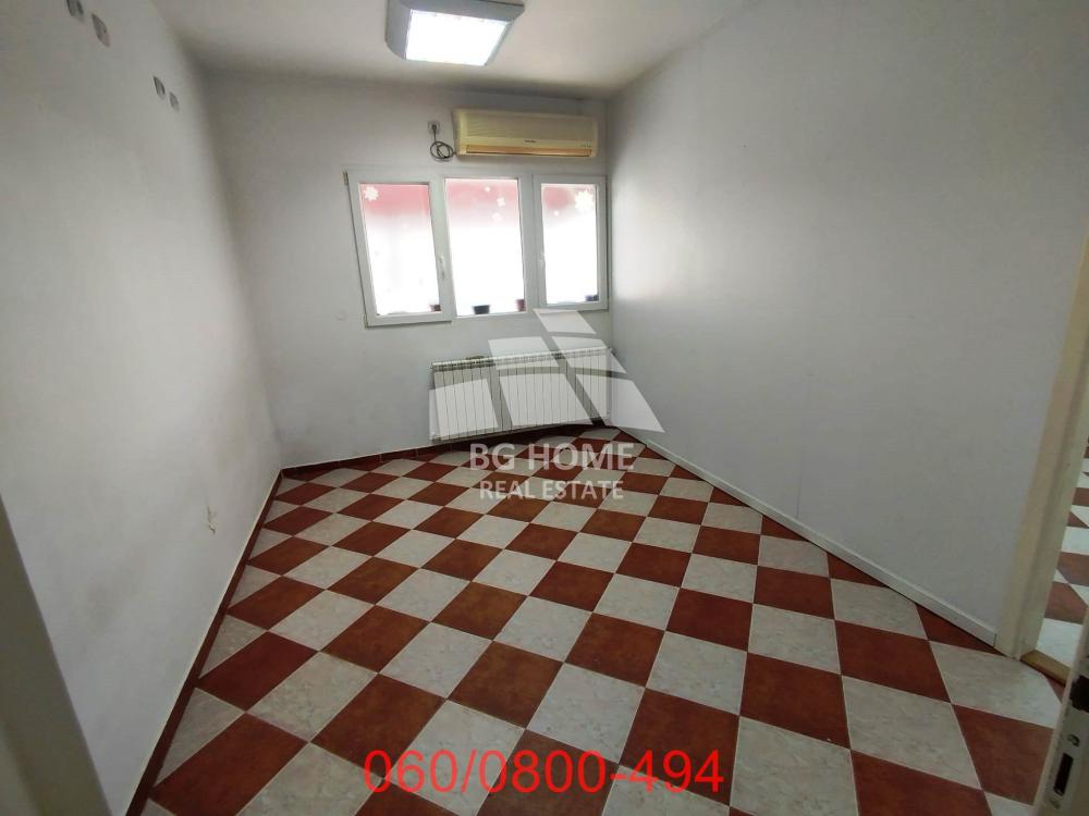 Slika 4 - Milana Uzelca,  Lokal za izdavanje, 131m2, 850€