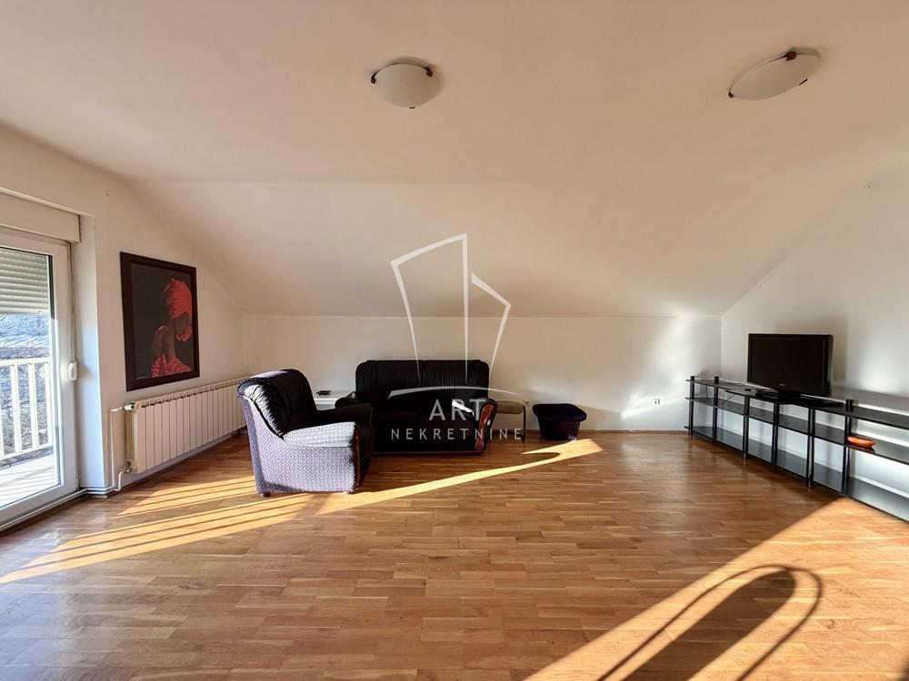 Slika 4 - Rospi Ćuprija,  Kuća za izdavanje, 340m2, 1.350€