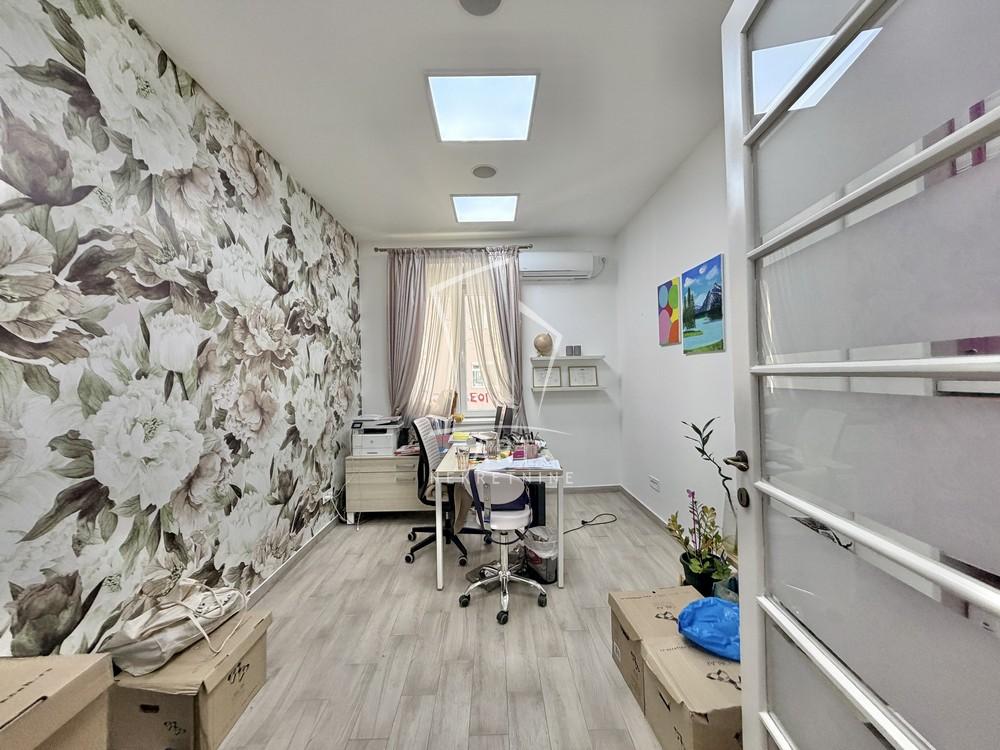 Slika 5 - Đušina, Četvorosoban stan na prodaju, 92m2, 350.000€