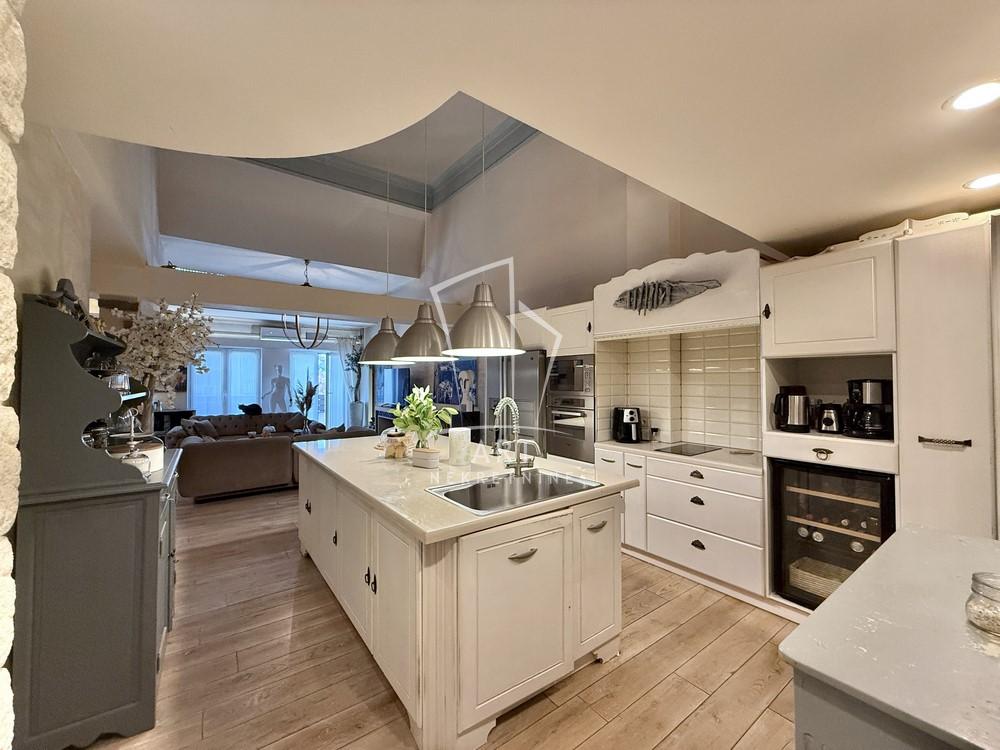 Slika 3 - Mihaila Gavrilovića, Petosoban stan na prodaju, 141m2, 390.000€