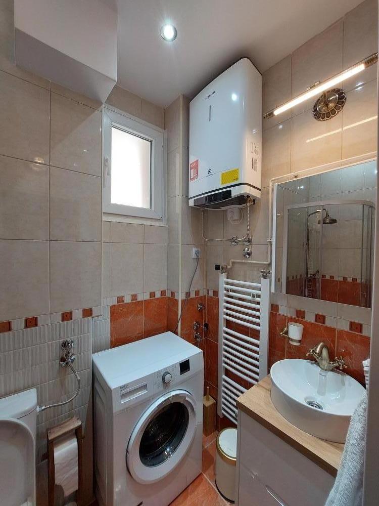 Slika 7 - Dositejeva , Dvosoban stan za izdavanje, 33m2, 650€