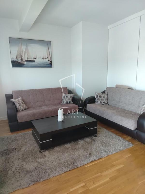 Glavna slika -Vojvode Micka Krstića, Trosoban stan za izdavanje, 72m2, 800€