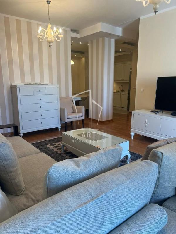 Slika 1 - Svetogorska, Dvosoban stan za izdavanje, 100m2, 1.800€