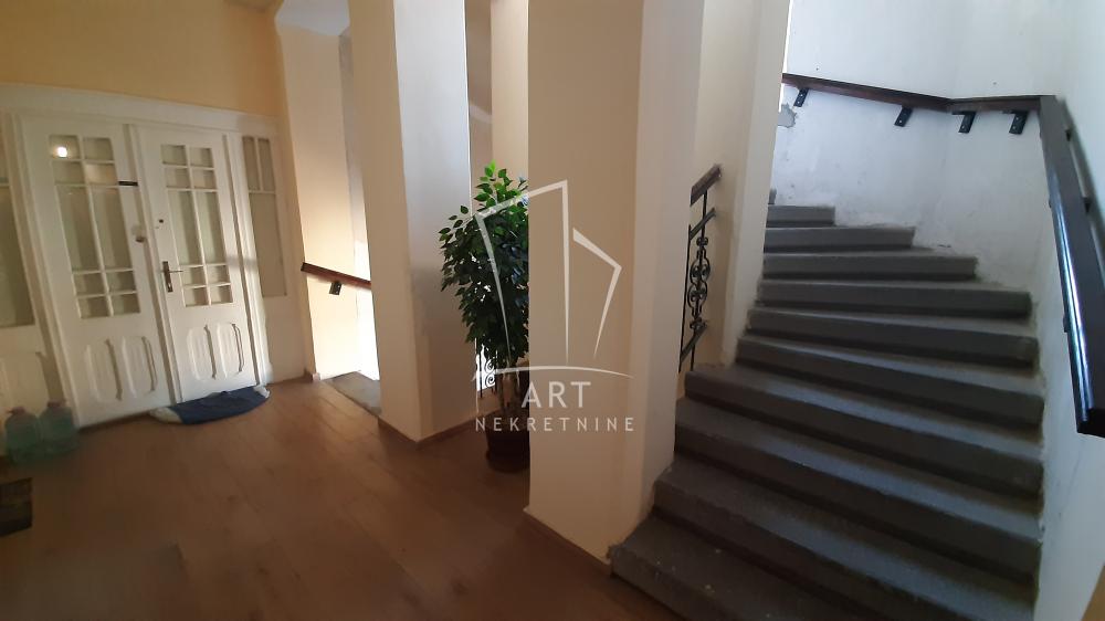 Slika 11 - Stevana Markovića, Jednoiposoban stan za izdavanje, 50m2, 900€