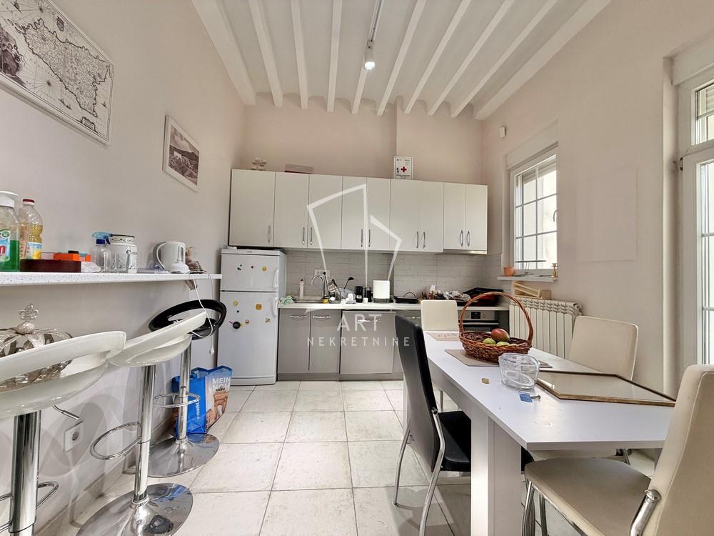 Slika 3 - Milana Kašanina, Petoiposoban stan na prodaju, 227m2, 995.000€