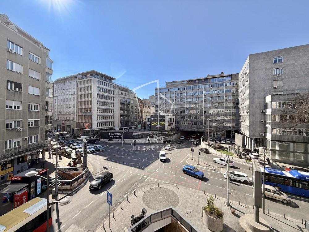 Glavna slika -Dečanska,  Lokal za izdavanje, 101m2, 1.700€