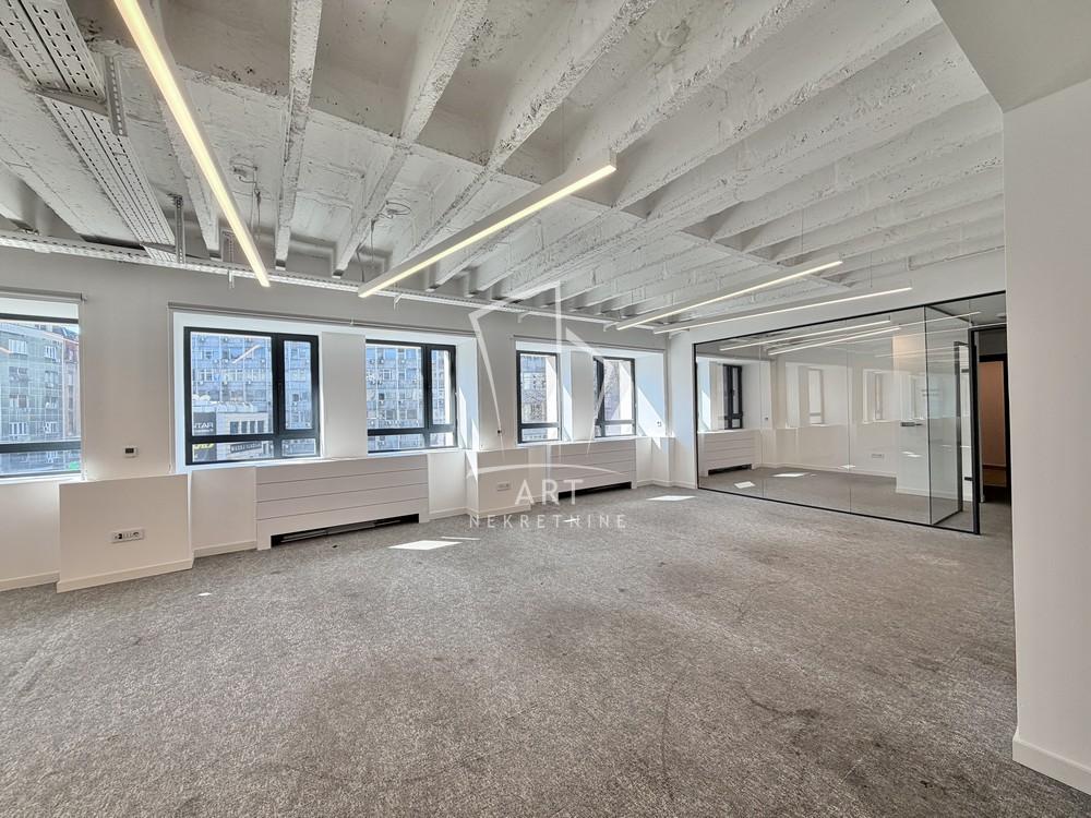 Slika 4 - Dečanska,  Lokal za izdavanje, 268m2, 4.930€