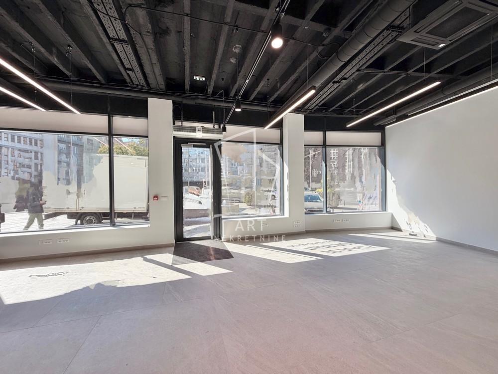 Glavna slika -Dečanska,  Lokal za izdavanje, 252m2, 4.290€