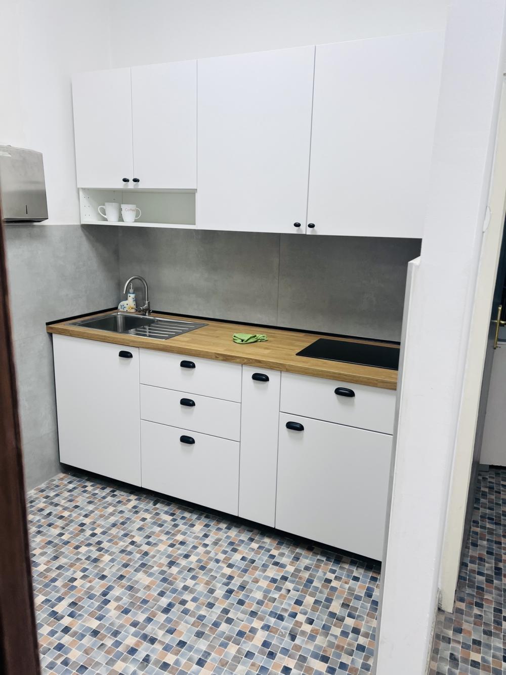 Slika 11 - Sremska, Četvorosoban stan za izdavanje, 107m2, 1.400€