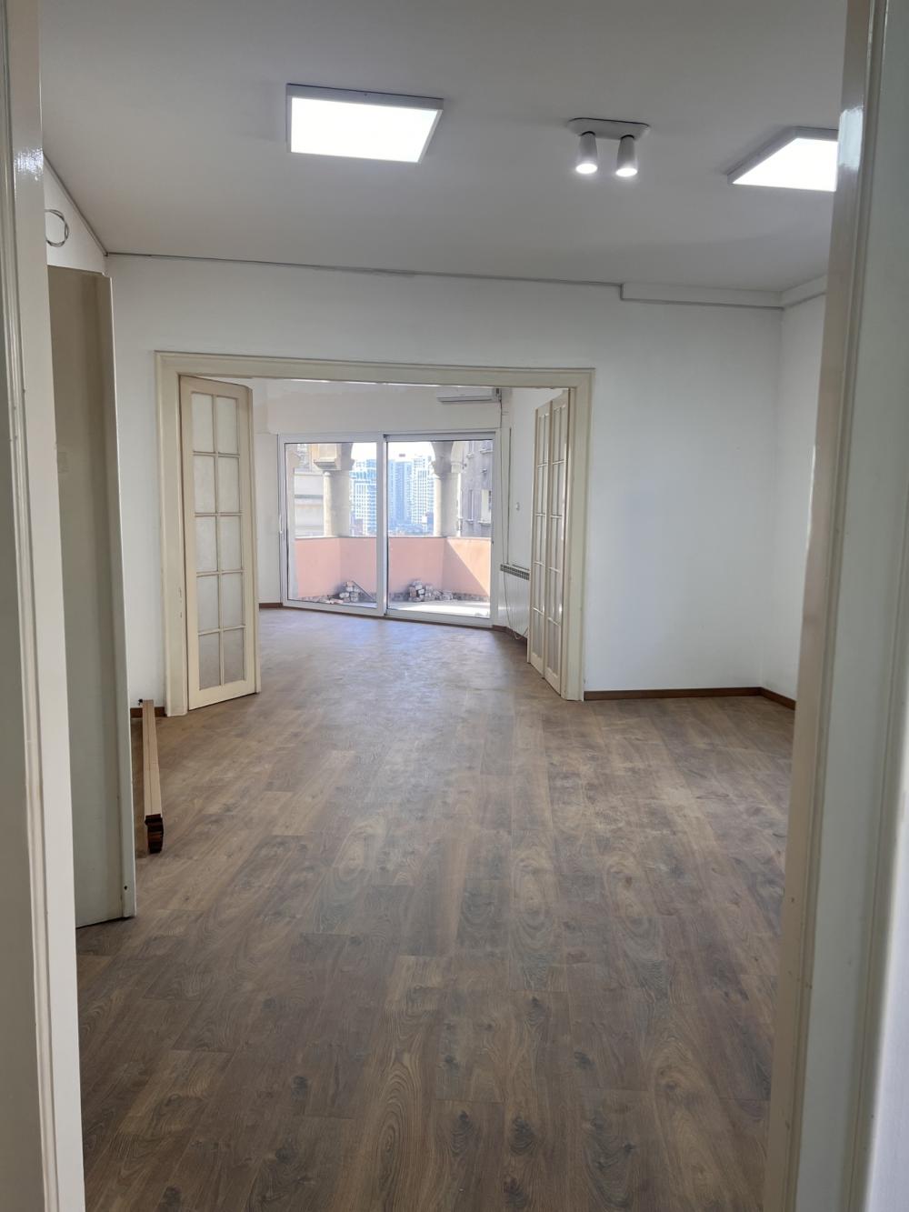 Slika 3 - Sremska, Četvorosoban stan za izdavanje, 107m2, 1.400€