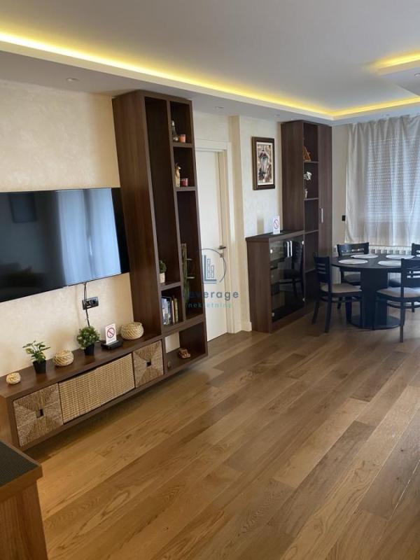 Slika 2 - Braće Radovanović, Dvoiposoban stan za izdavanje, 56m2, 900€